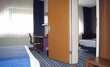 Hotel Port Of 3*