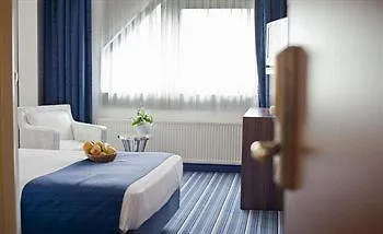 Port Of مورديجيك