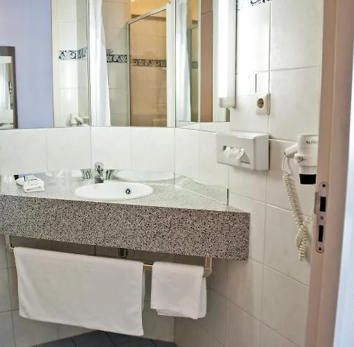 Port Of مورديجيك